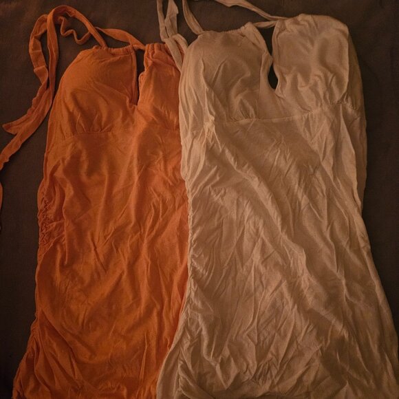 Pair of Medium Victoria's Secret keyhole Bra Tank Tops - Picture 1 of 5